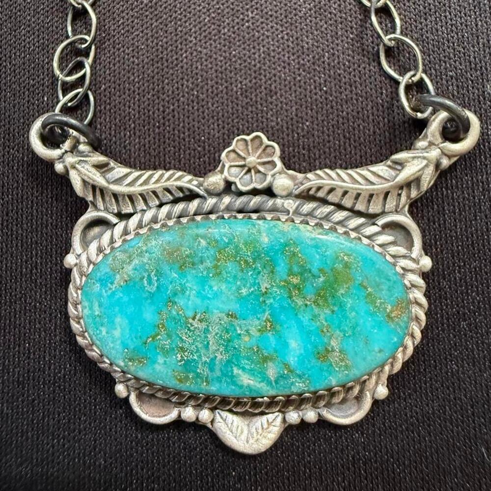 Stunning handmade catalina turquoise necklace
